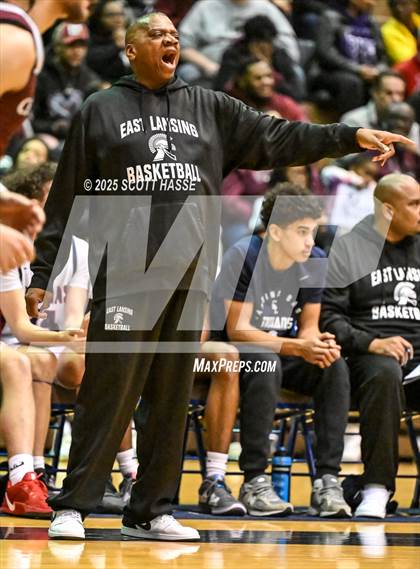 Thumbnail 2 in Kalamazoo Central vs. East Lansing (MHSAA Div 1 Quad 1 Regional Final) photogallery.
