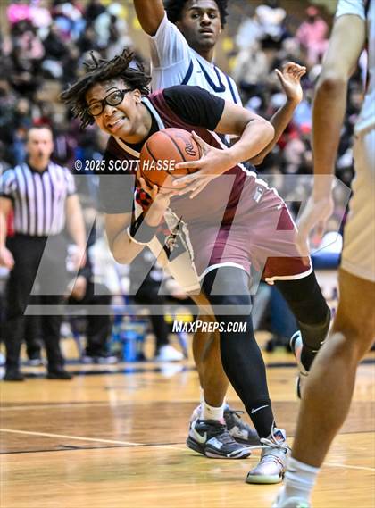 Thumbnail 3 in Kalamazoo Central vs. East Lansing (MHSAA Div 1 Quad 1 Regional Final) photogallery.