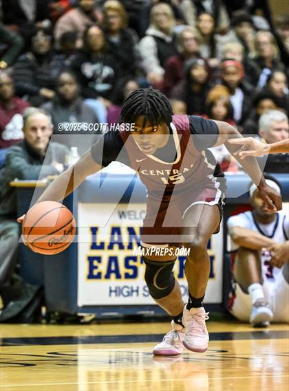 Thumbnail 2 in Kalamazoo Central vs. East Lansing (MHSAA Div 1 Quad 1 Regional Final) photogallery.