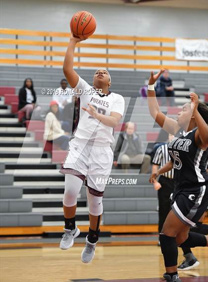 Thumbnail 1 in Guyer @ Wylie photogallery.