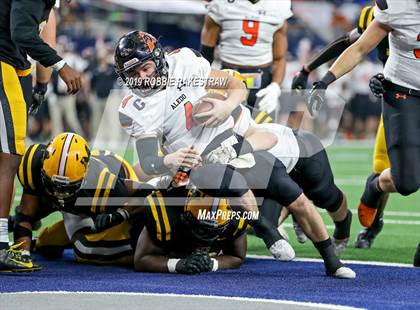 Thumbnail 1 in Aledo vs. Fort Bend Marshall (UIL 5A Division 2 Final) photogallery.