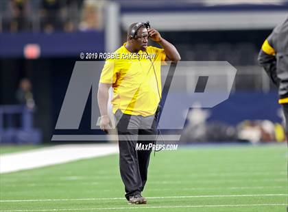 Thumbnail 1 in Aledo vs. Fort Bend Marshall (UIL 5A Division 2 Final) photogallery.
