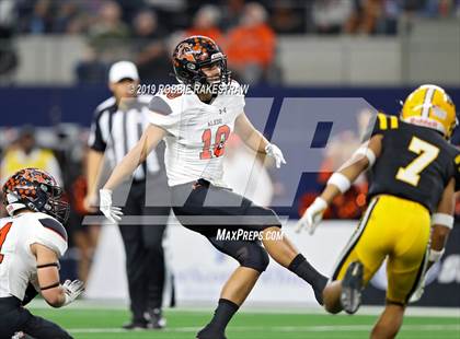 Thumbnail 2 in Aledo vs. Fort Bend Marshall (UIL 5A Division 2 Final) photogallery.
