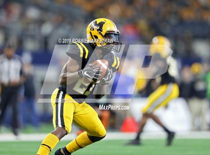 Thumbnail 1 in Aledo vs. Fort Bend Marshall (UIL 5A Division 2 Final) photogallery.