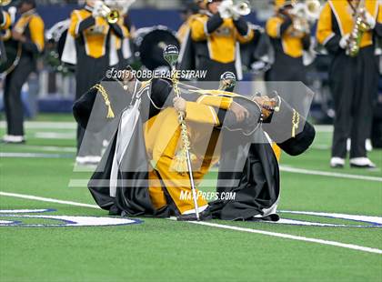 Thumbnail 2 in Aledo vs. Fort Bend Marshall (UIL 5A Division 2 Final) photogallery.