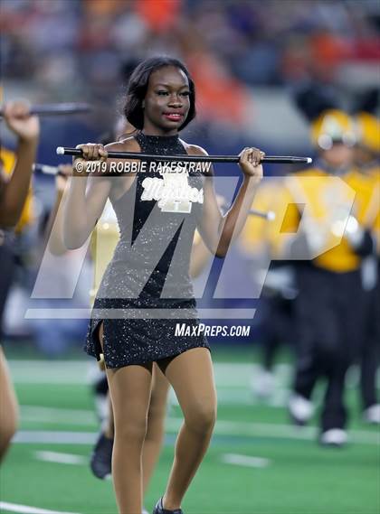 Thumbnail 1 in Aledo vs. Fort Bend Marshall (UIL 5A Division 2 Final) photogallery.