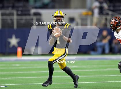 Thumbnail 1 in Aledo vs. Fort Bend Marshall (UIL 5A Division 2 Final) photogallery.