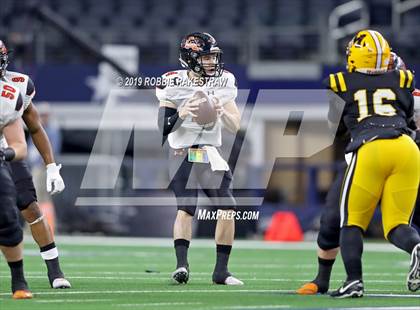 Thumbnail 2 in Aledo vs. Fort Bend Marshall (UIL 5A Division 2 Final) photogallery.