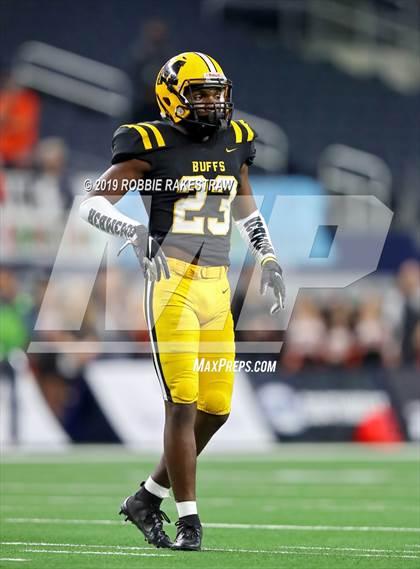 Thumbnail 1 in Aledo vs. Fort Bend Marshall (UIL 5A Division 2 Final) photogallery.