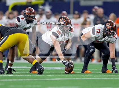 Thumbnail 1 in Aledo vs. Fort Bend Marshall (UIL 5A Division 2 Final) photogallery.