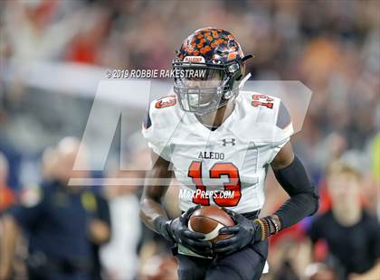 Thumbnail 2 in Aledo vs. Fort Bend Marshall (UIL 5A Division 2 Final) photogallery.
