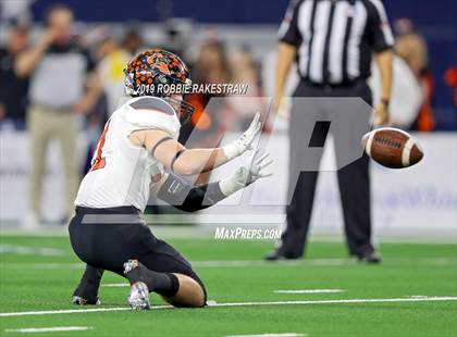 Thumbnail 3 in Aledo vs. Fort Bend Marshall (UIL 5A Division 2 Final) photogallery.
