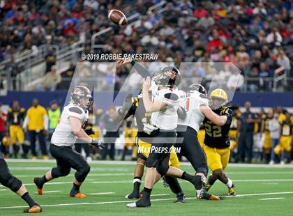 Thumbnail 1 in Aledo vs. Fort Bend Marshall (UIL 5A Division 2 Final) photogallery.