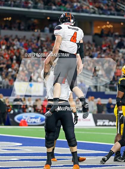 Thumbnail 2 in Aledo vs. Fort Bend Marshall (UIL 5A Division 2 Final) photogallery.