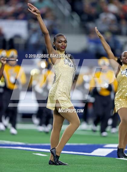 Thumbnail 3 in Aledo vs. Fort Bend Marshall (UIL 5A Division 2 Final) photogallery.