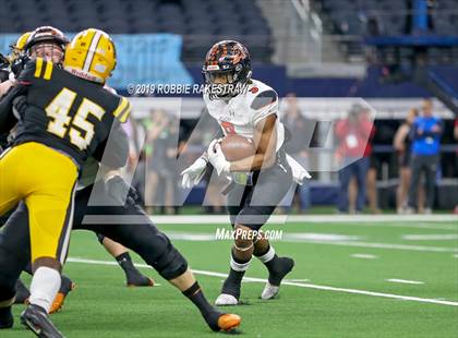Thumbnail 1 in Aledo vs. Fort Bend Marshall (UIL 5A Division 2 Final) photogallery.