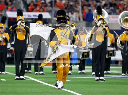 Thumbnail 2 in Aledo vs. Fort Bend Marshall (UIL 5A Division 2 Final) photogallery.