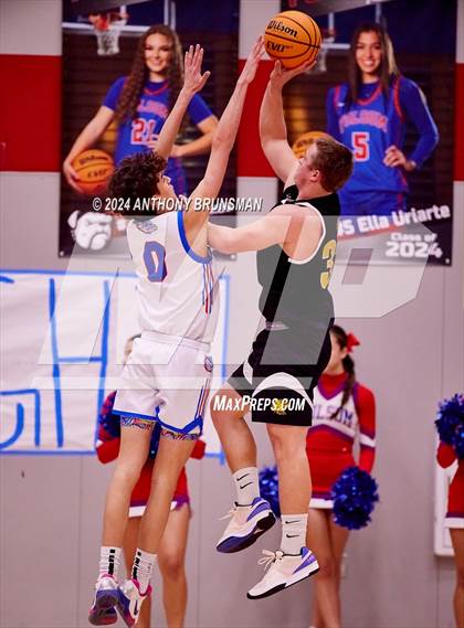 Thumbnail 1 in Del Oro @ Folsom photogallery.