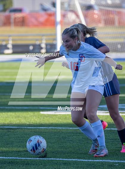 Thumbnail 1 in South Dearborn vs Franklin County (IHSAA 2A Section 28 Round 1) photogallery.