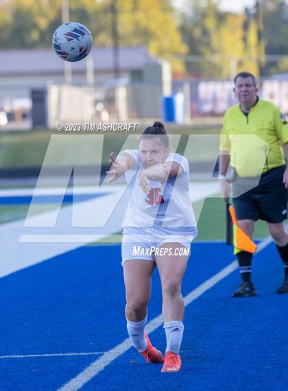 Thumbnail 1 in South Dearborn vs Franklin County (IHSAA 2A Section 28 Round 1) photogallery.
