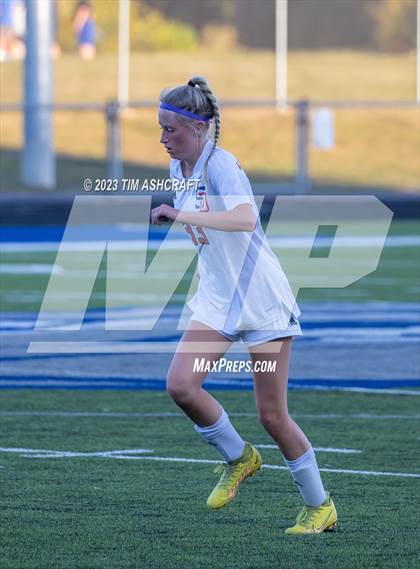 Thumbnail 1 in South Dearborn vs Franklin County (IHSAA 2A Section 28 Round 1) photogallery.