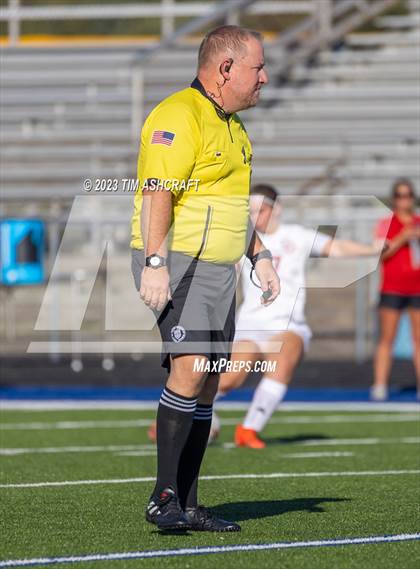 Thumbnail 2 in South Dearborn vs Franklin County (IHSAA 2A Section 28 Round 1) photogallery.