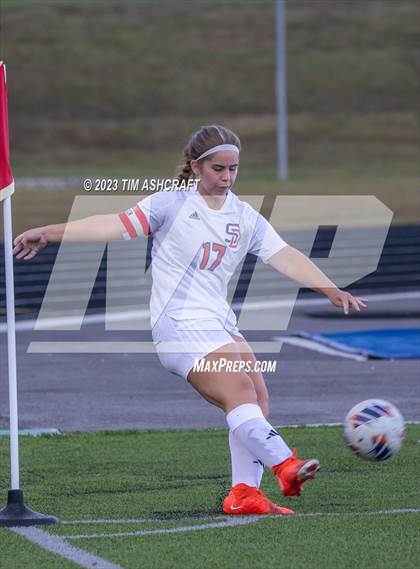 Thumbnail 2 in South Dearborn vs Franklin County (IHSAA 2A Section 28 Round 1) photogallery.