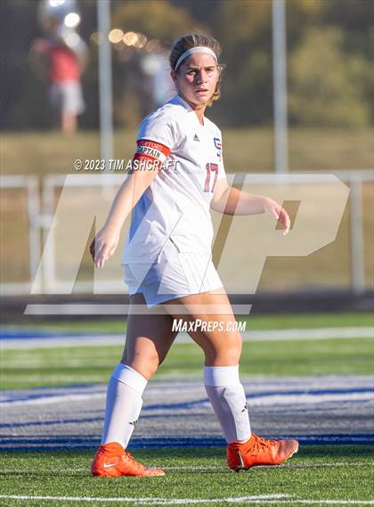 Thumbnail 2 in South Dearborn vs Franklin County (IHSAA 2A Section 28 Round 1) photogallery.
