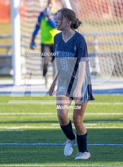 Thumbnail 1 in South Dearborn vs Franklin County (IHSAA 2A Section 28 Round 1) photogallery.