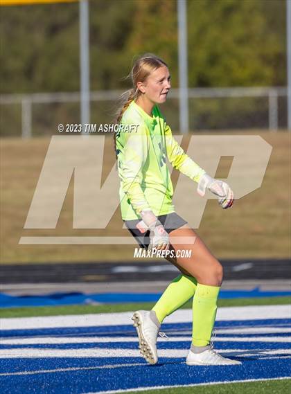 Thumbnail 1 in South Dearborn vs Franklin County (IHSAA 2A Section 28 Round 1) photogallery.