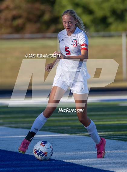 Thumbnail 3 in South Dearborn vs Franklin County (IHSAA 2A Section 28 Round 1) photogallery.