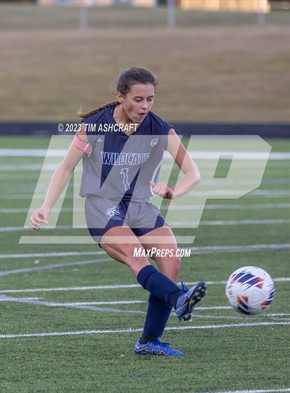 Thumbnail 1 in South Dearborn vs Franklin County (IHSAA 2A Section 28 Round 1) photogallery.