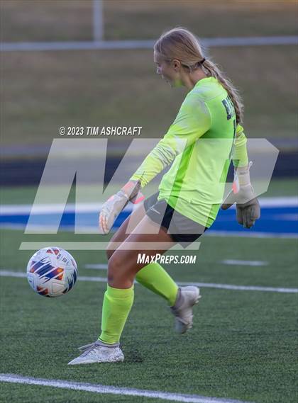Thumbnail 1 in South Dearborn vs Franklin County (IHSAA 2A Section 28 Round 1) photogallery.