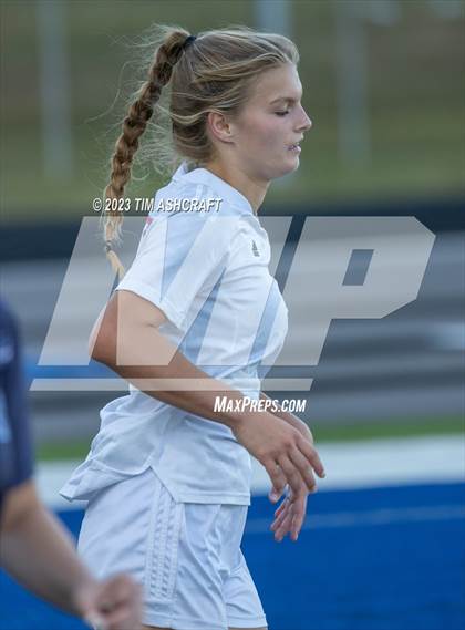 Thumbnail 3 in South Dearborn vs Franklin County (IHSAA 2A Section 28 Round 1) photogallery.