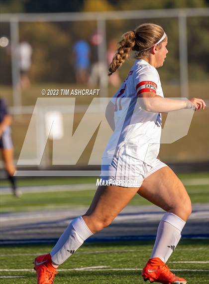 Thumbnail 3 in South Dearborn vs Franklin County (IHSAA 2A Section 28 Round 1) photogallery.