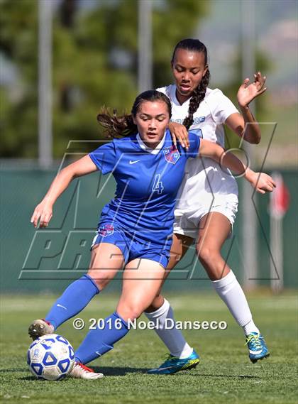 Thumbnail 1 in  Valley Christian vs. St. Ignatius (CIF CCS D1 Playoff) photogallery.