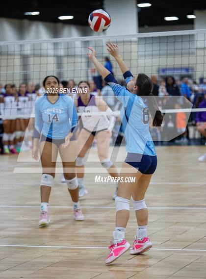 Thumbnail 1 in Cartersville vs. Lovett (Showdown at the Sunsphere) photogallery.