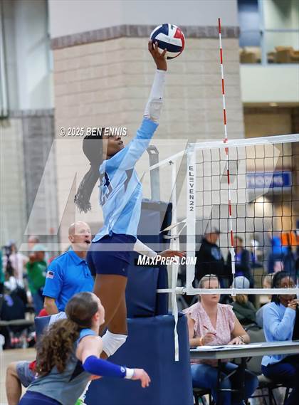 Thumbnail 2 in Cartersville vs. Lovett (Showdown at the Sunsphere) photogallery.