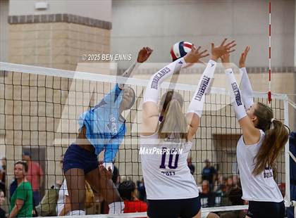 Thumbnail 1 in Cartersville vs. Lovett (Showdown at the Sunsphere) photogallery.