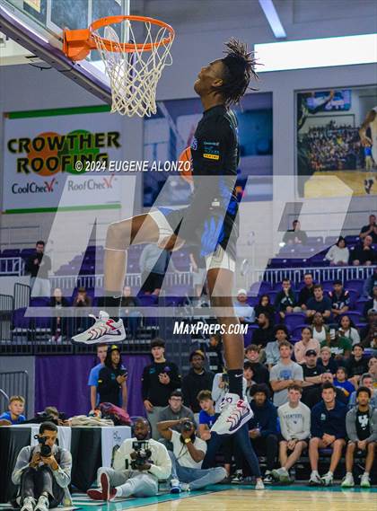 Thumbnail 1 in Slam Dunk Contest (City of Palms Classic) photogallery.