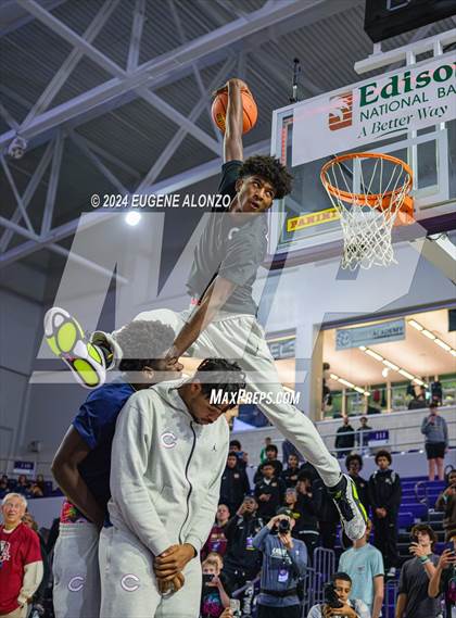 Thumbnail 3 in Slam Dunk Contest (City of Palms Classic) photogallery.