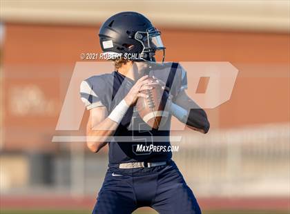 Thumbnail 2 in Monterey Trail @ Vista del Lago photogallery.