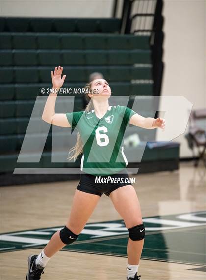 Thumbnail 3 in Hoover vs San Joaquin Memorial (Patriot Varsity Tournament) photogallery.