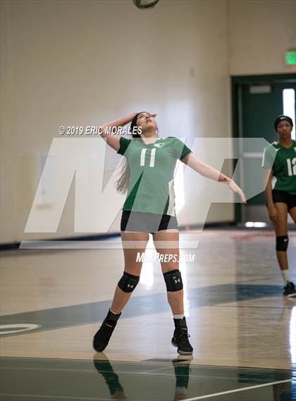 Thumbnail 3 in Hoover vs San Joaquin Memorial (Patriot Varsity Tournament) photogallery.