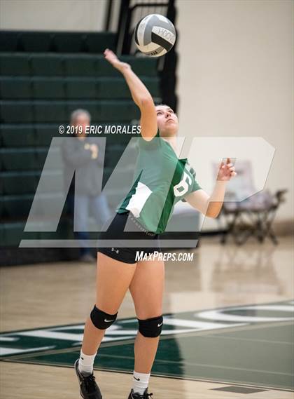 Thumbnail 2 in Hoover vs San Joaquin Memorial (Patriot Varsity Tournament) photogallery.