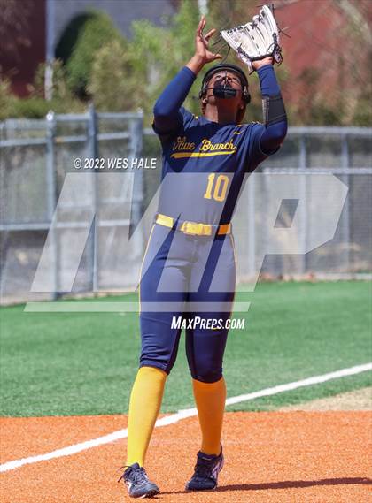 Thumbnail 1 in Olive Branch vs Lafayette (Morris Hunter Tournament) photogallery.