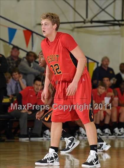 Thumbnail 3 in Jesuit vs. St. Francis (Gridley Invitational) photogallery.