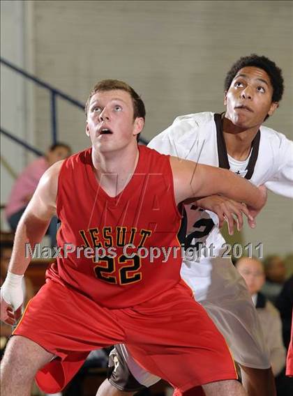 Thumbnail 2 in Jesuit vs. St. Francis (Gridley Invitational) photogallery.