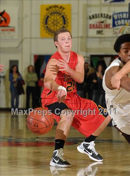 Thumbnail 3 in Jesuit vs. St. Francis (Gridley Invitational) photogallery.
