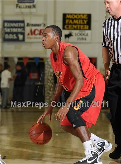Thumbnail 2 in Jesuit vs. St. Francis (Gridley Invitational) photogallery.